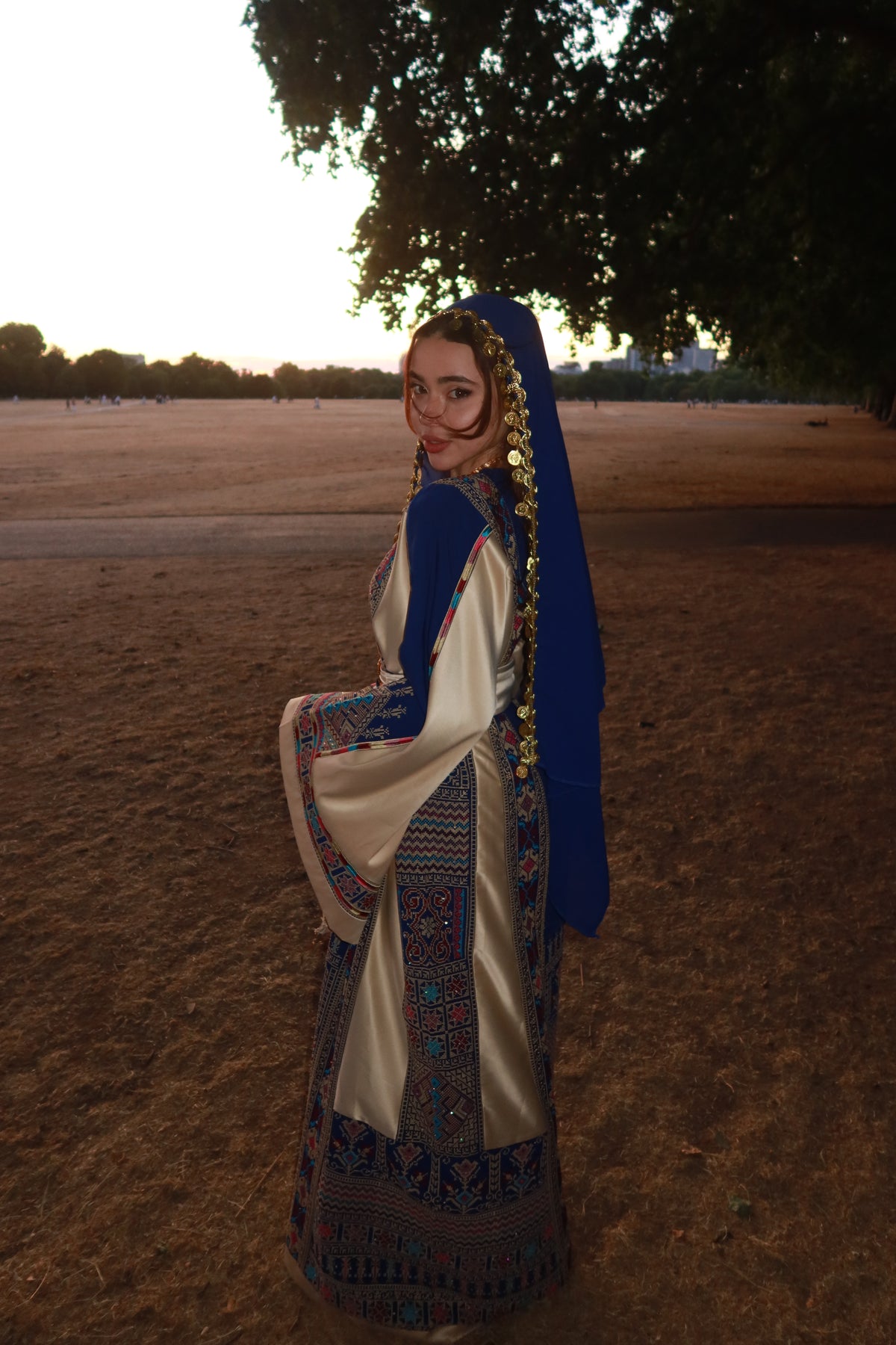 Blue Thobe