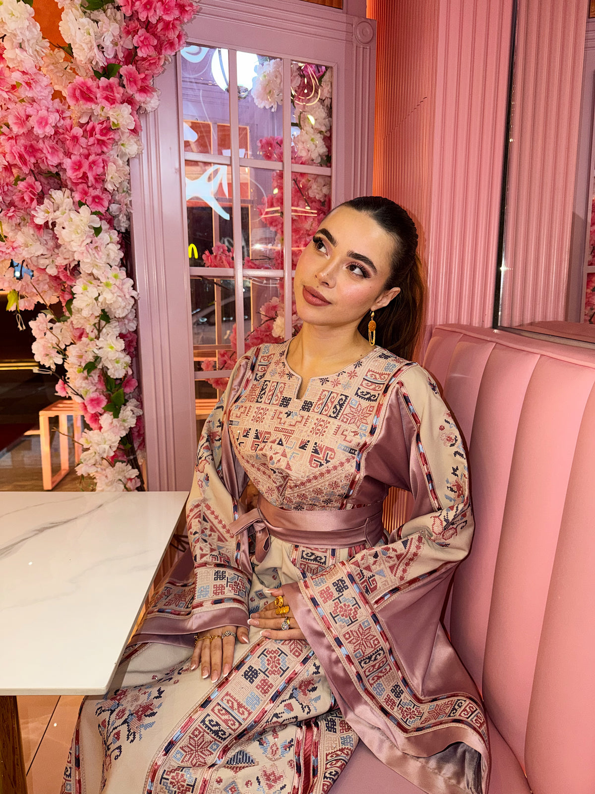 Yasmine thobe