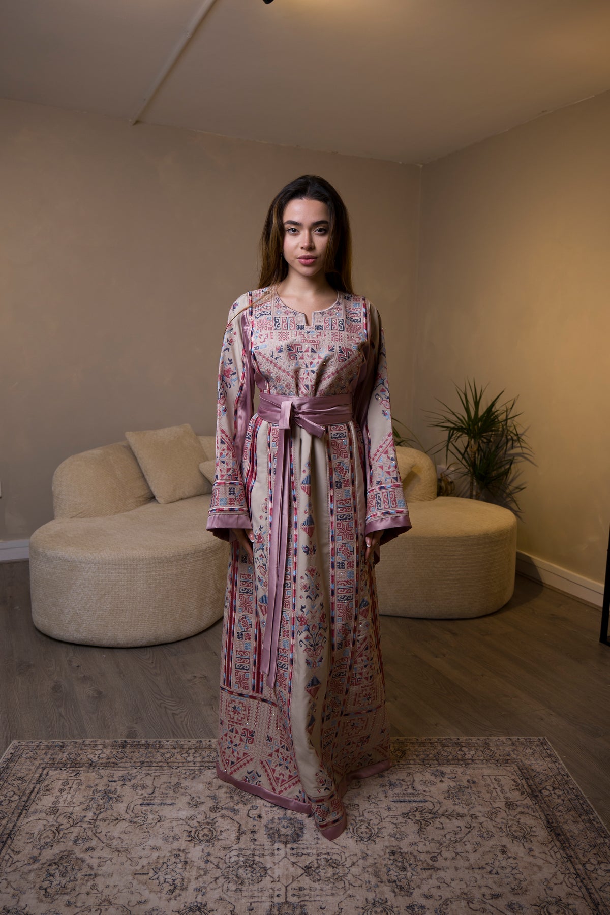 Yasmine thobe